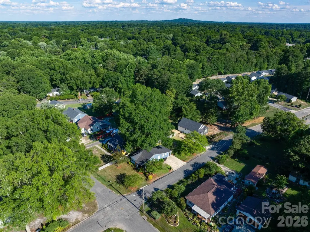 1215 W Fourth Avenue Gastonia NC 28052