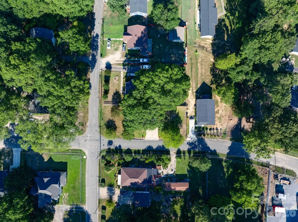 1215 W Fourth Avenue Gastonia NC 28052