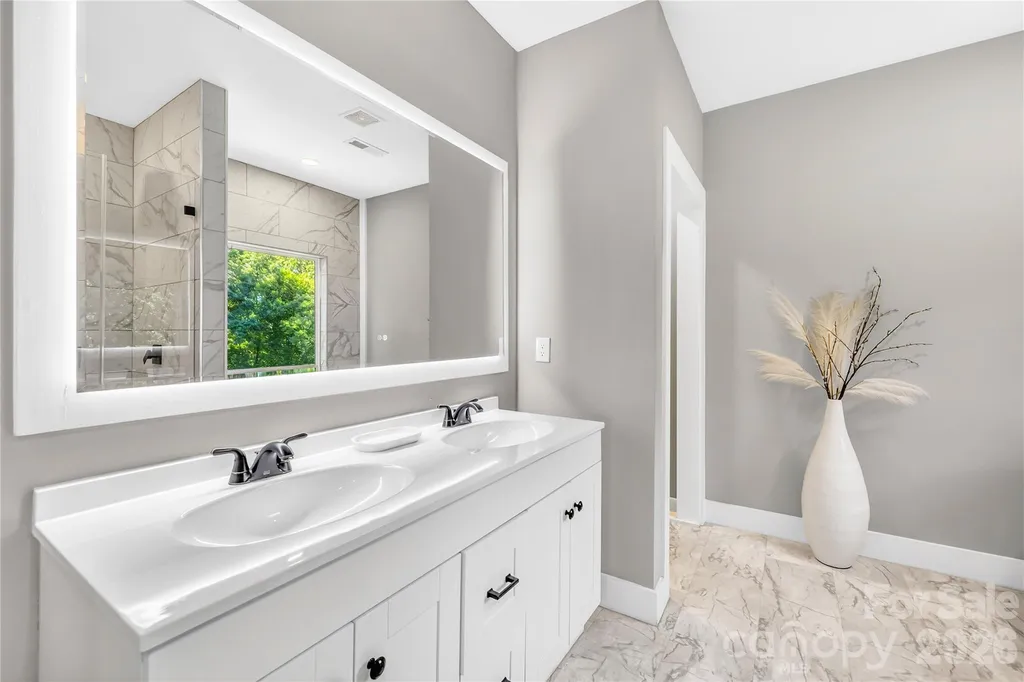 2101 Highland View Lane Charlotte NC 28214