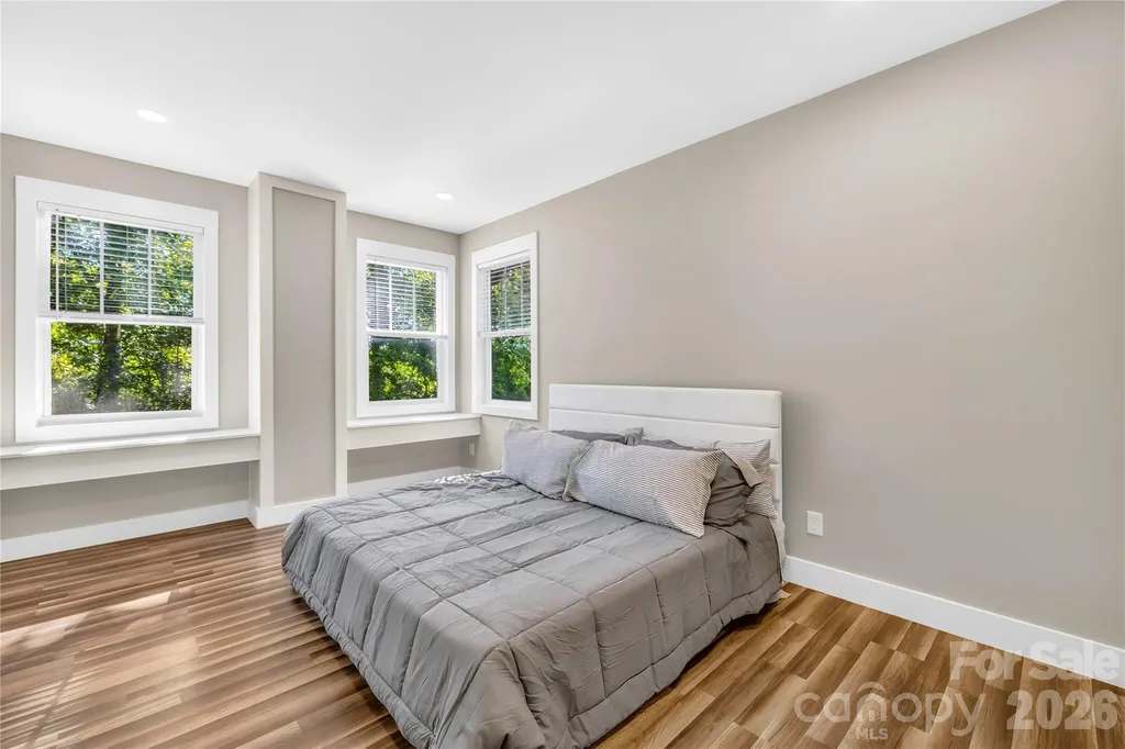 2101 Highland View Lane Charlotte NC 28214