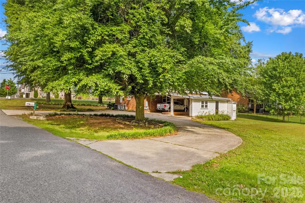 1059 Shearers Road Mooresville NC 28115