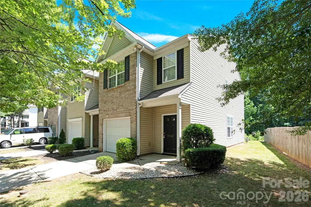 7723 Abigail Glen Drive Charlotte NC 28212