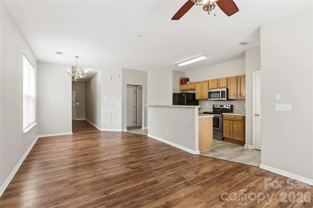7723 Abigail Glen Drive Charlotte NC 28212