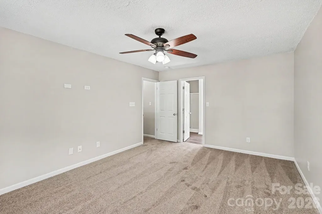 9828 Aventide Lane Charlotte NC 28215