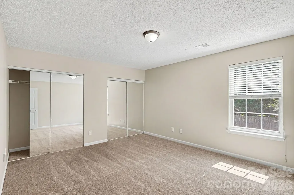 9828 Aventide Lane Charlotte NC 28215