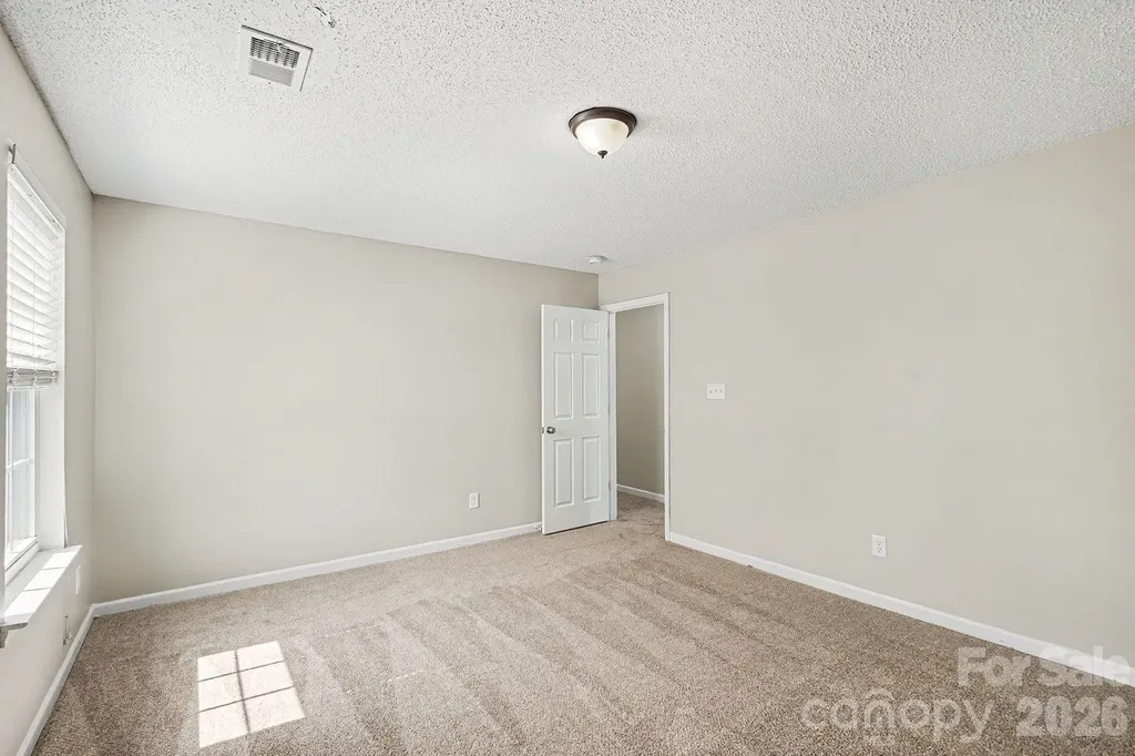 9828 Aventide Lane Charlotte NC 28215