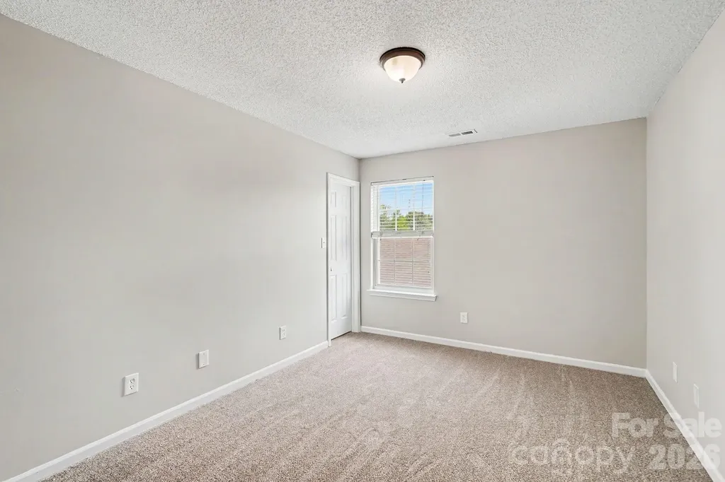 9828 Aventide Lane Charlotte NC 28215