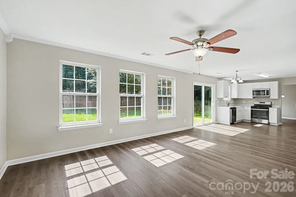 9828 Aventide Lane Charlotte NC 28215