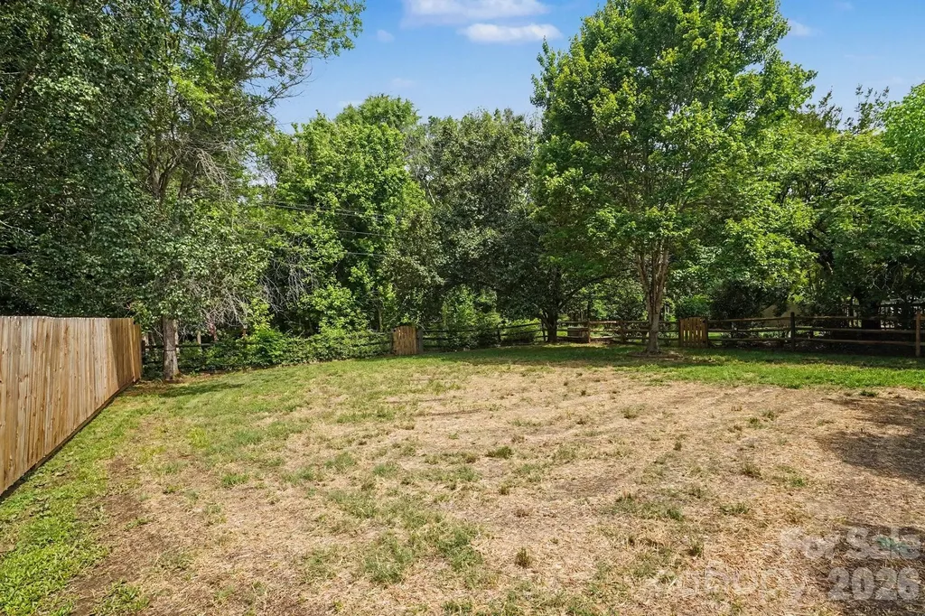 12127 Landing Green Drive Charlotte NC 28277