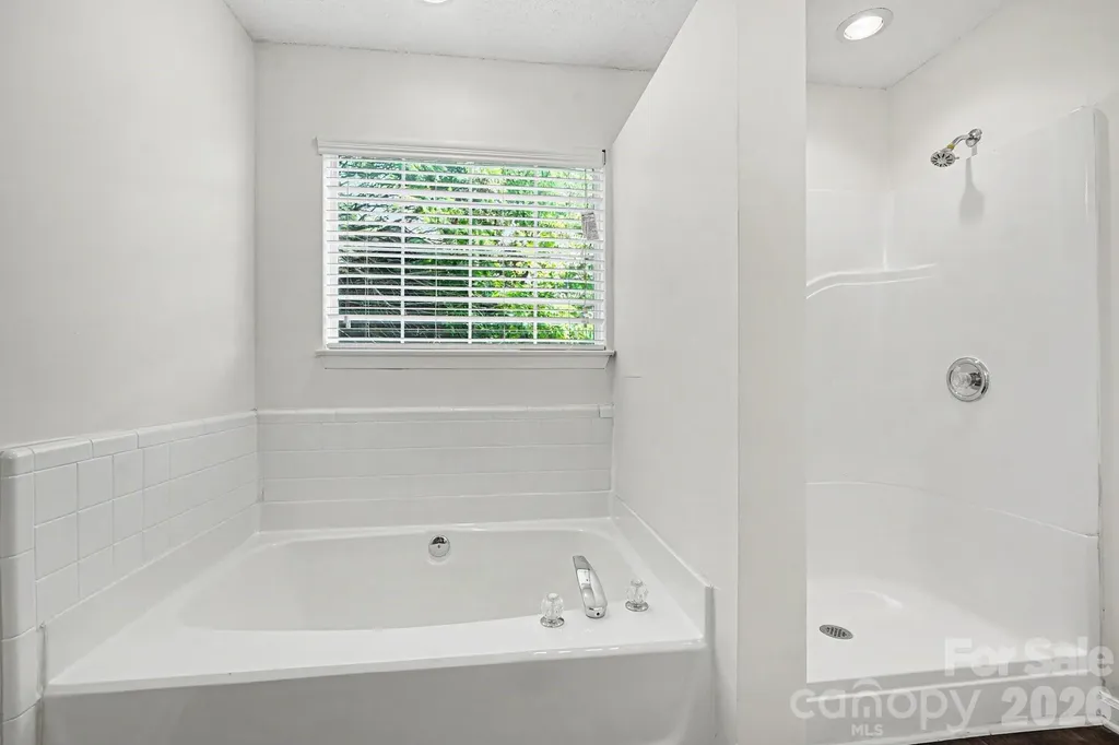 12127 Landing Green Drive Charlotte NC 28277