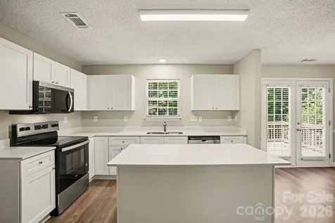 12505 Britton Wood Place Charlotte NC 28278
