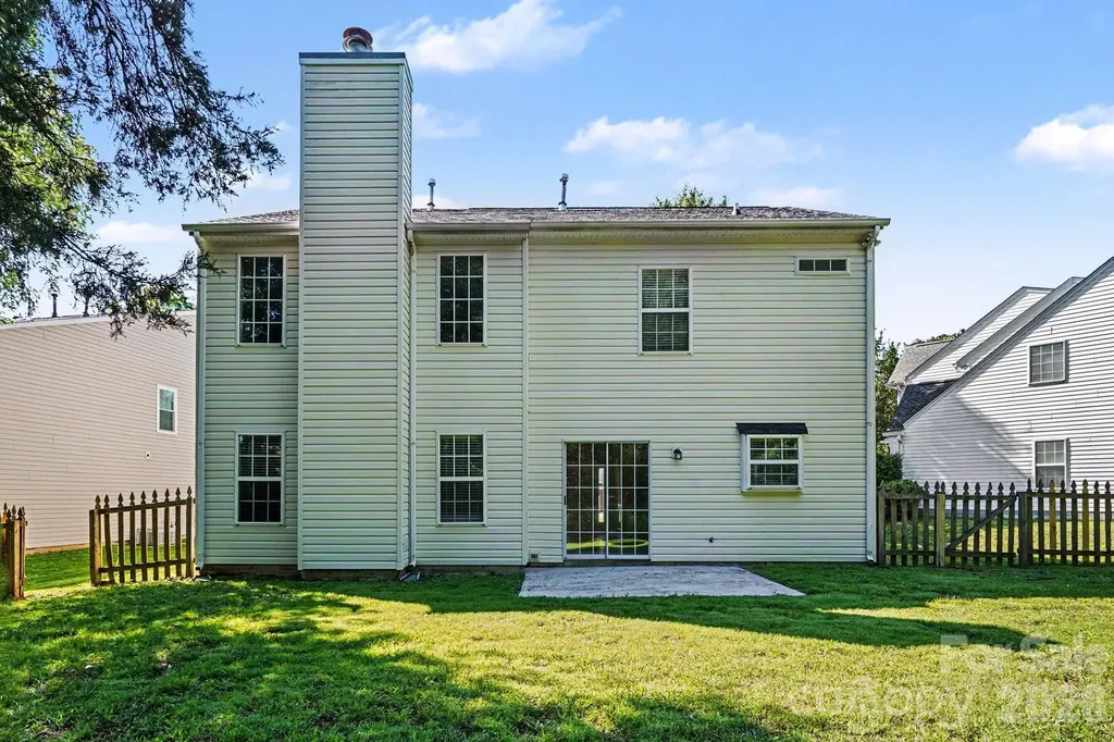7824 Belchester Circle Charlotte NC 28215