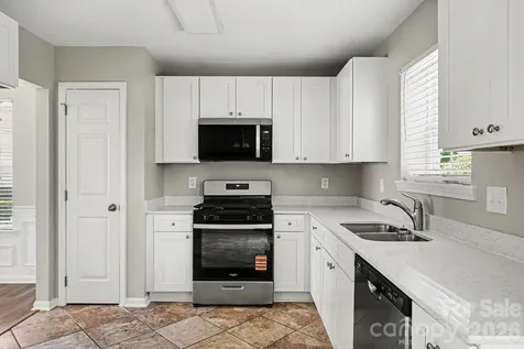 7824 Belchester Circle Charlotte NC 28215