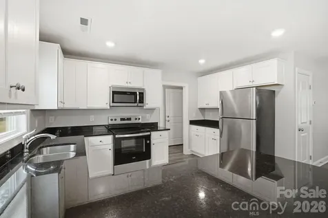 3109 Cochrane Drive Charlotte NC 28269