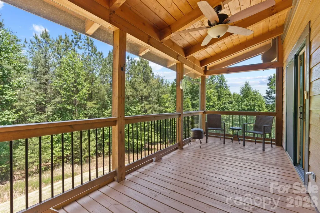 280 Hidden Lake Parkway Nebo NC 28761