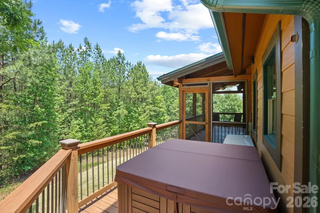 280 Hidden Lake Parkway Nebo NC 28761