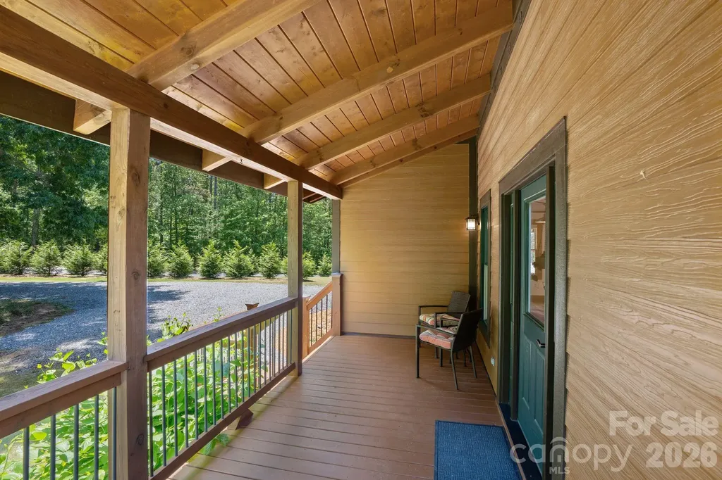 280 Hidden Lake Parkway Nebo NC 28761