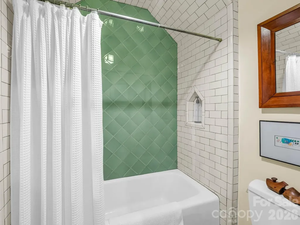 46 Cheshire Drive Black Mountain NC 28711