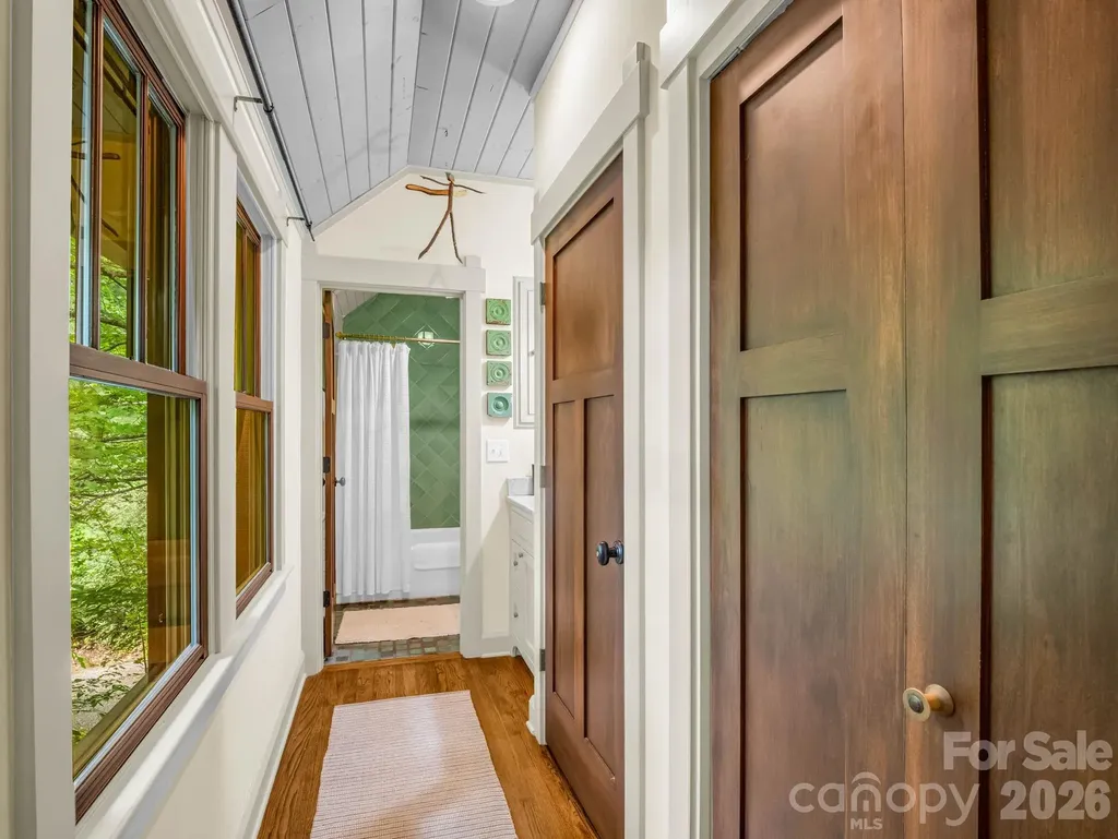 46 Cheshire Drive Black Mountain NC 28711