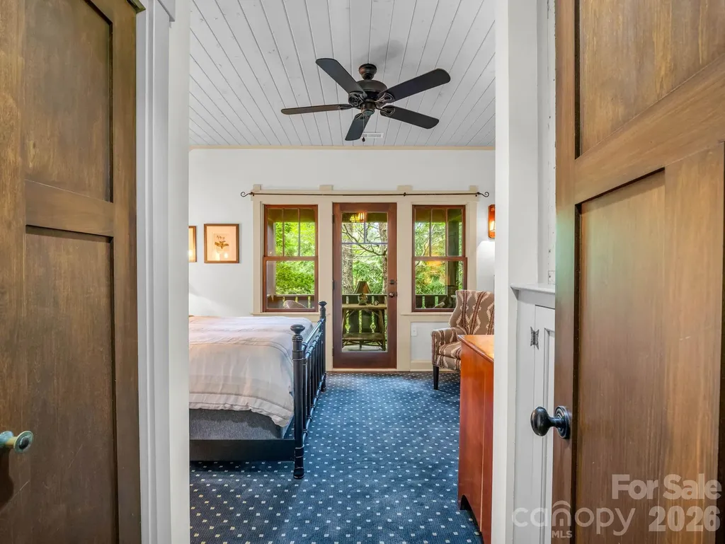 46 Cheshire Drive Black Mountain NC 28711