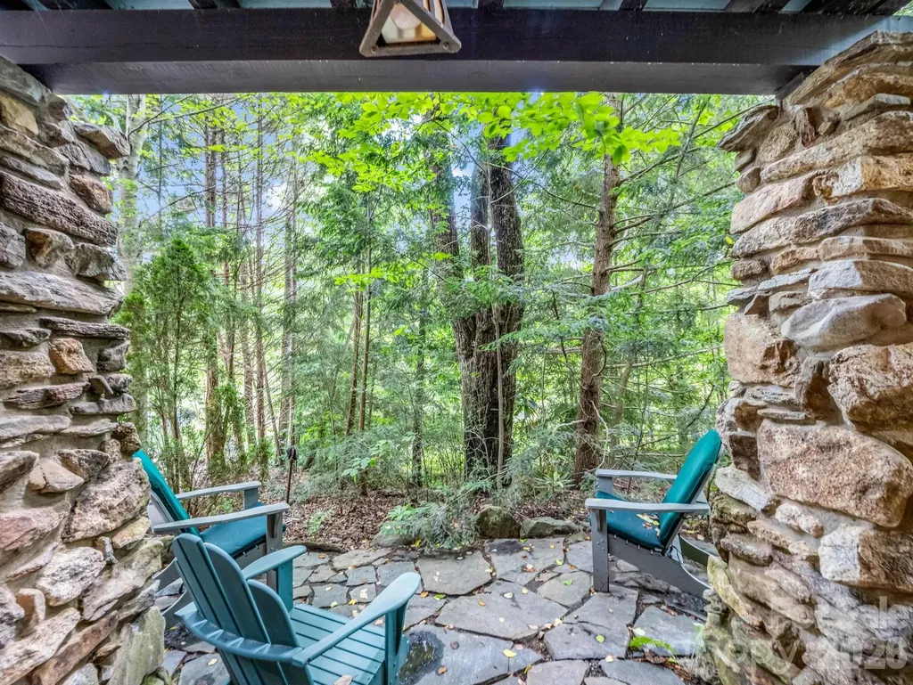46 Cheshire Drive Black Mountain NC 28711