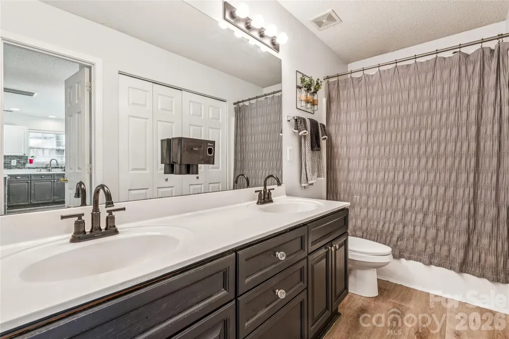 2227 Preakness Court Charlotte NC 28273