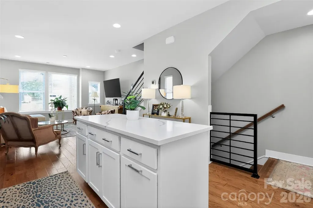 2111 Isom Street Charlotte NC 28208