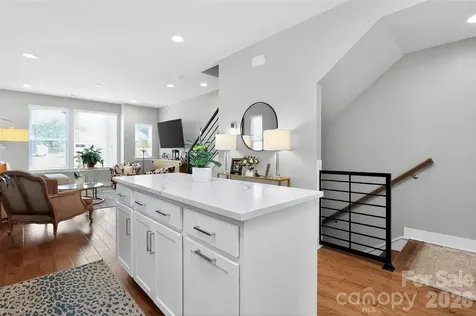 2111 Isom Street Charlotte NC 28208
