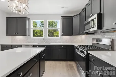 371 S Bruns Avenue Charlotte NC 28208