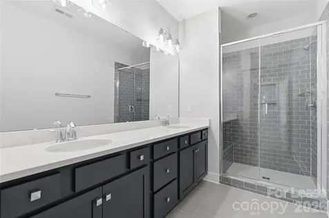 371 S Bruns Avenue Charlotte NC 28208