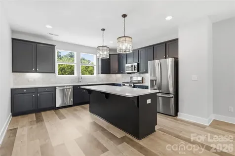 371 S Bruns Avenue Charlotte NC 28208