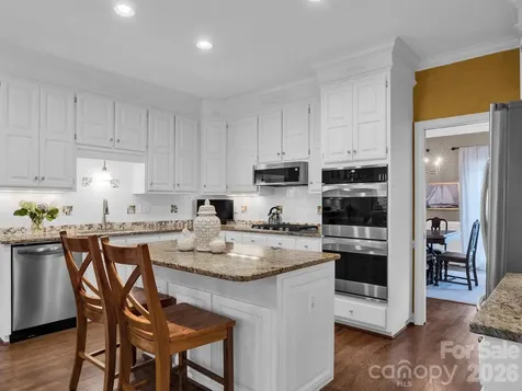 708 Barington Place Matthews NC 28105