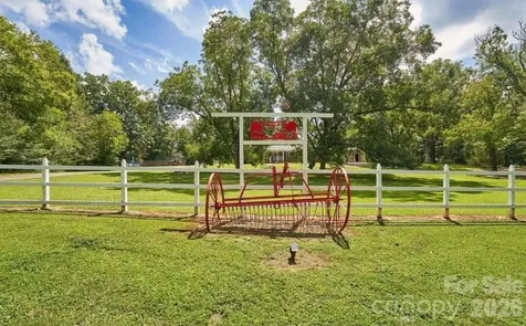 2727 N Moore Road Robbins NC 27325