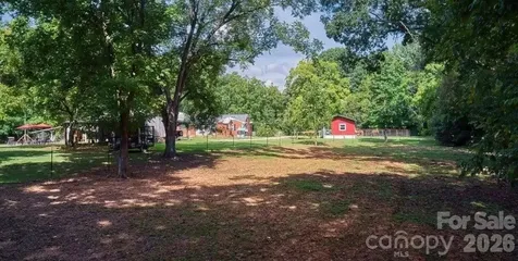 2727 N Moore Road Robbins NC 27325