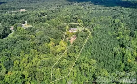 2727 N Moore Road Robbins NC 27325