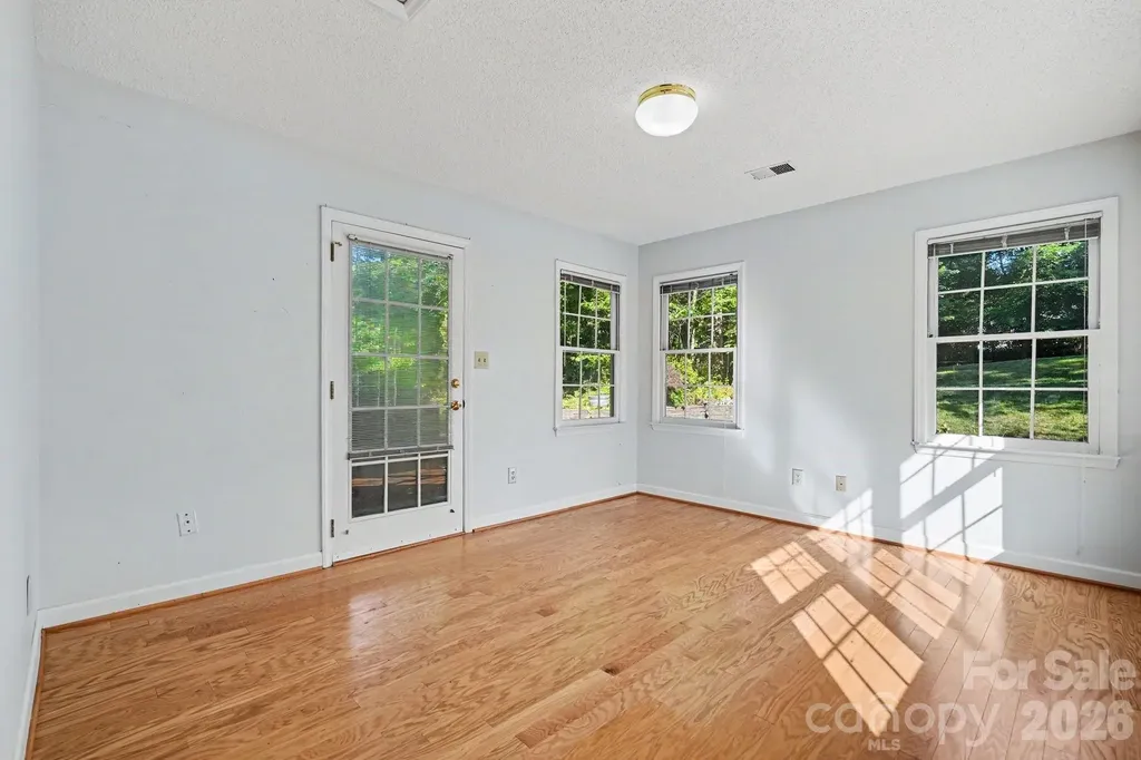3032 Oakcroft Drive Matthews NC 28105