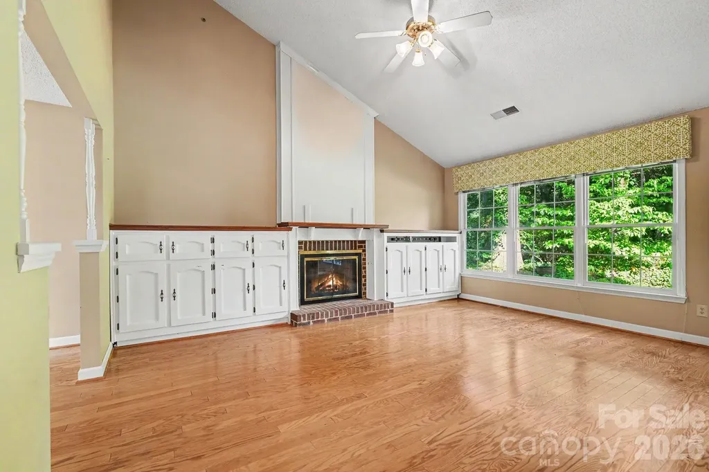 3032 Oakcroft Drive Matthews NC 28105