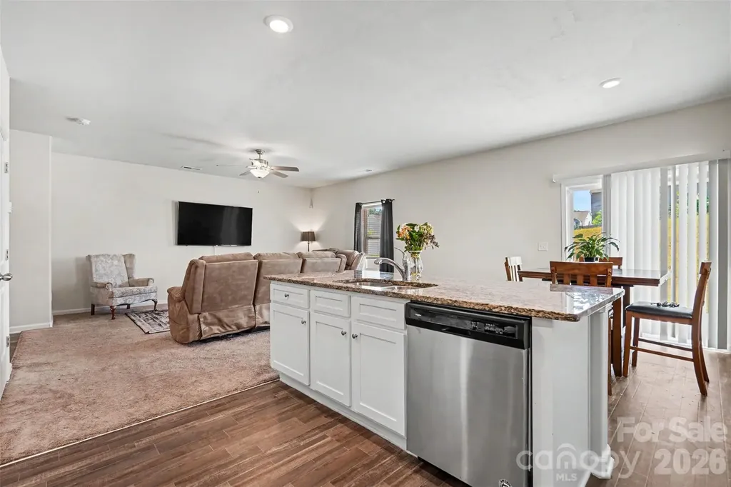 1112 Creedmore Court Charlotte NC 28215