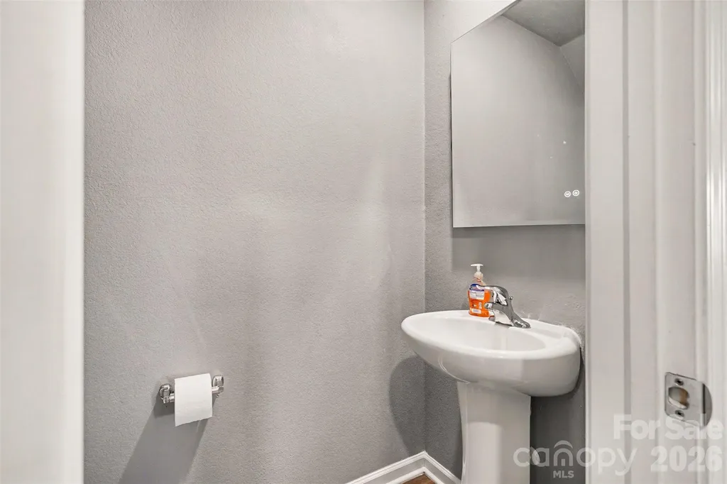 1112 Creedmore Court Charlotte NC 28215