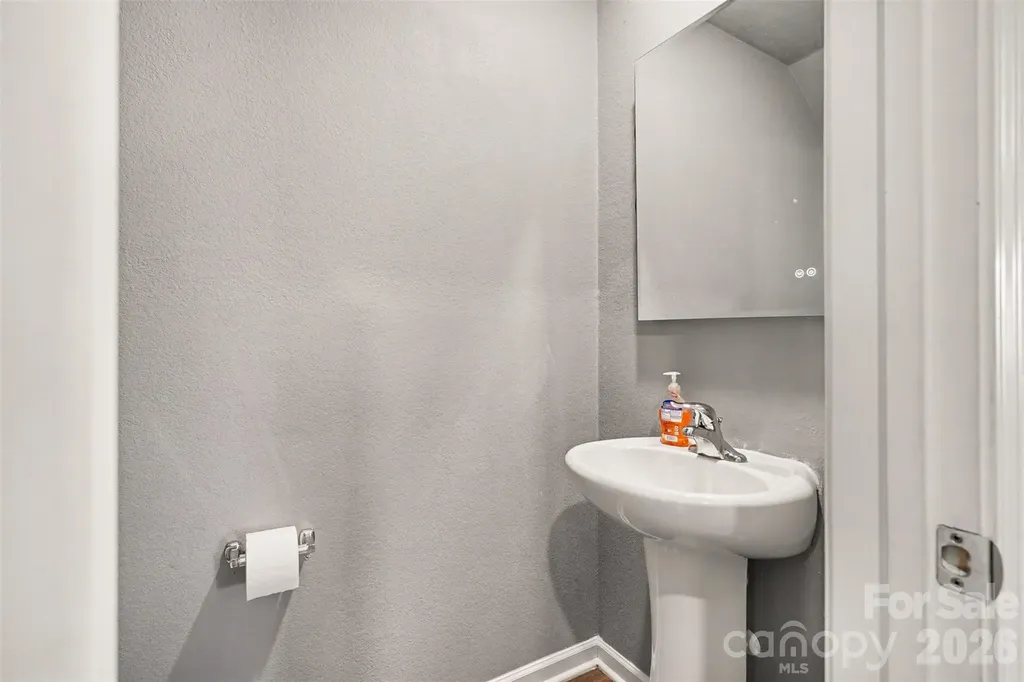 1112 Creedmore Court Charlotte NC 28215