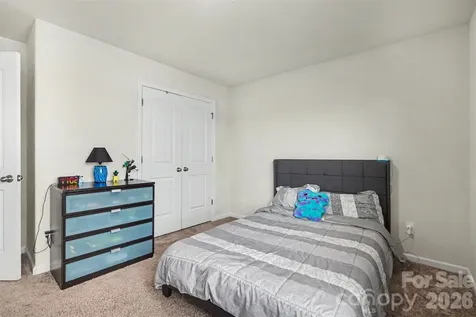 1112 Creedmore Court Charlotte NC 28215