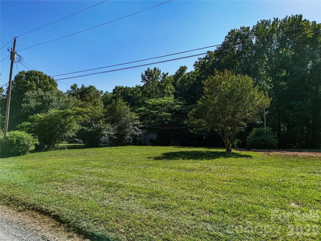 24442 Jd Drive Locust NC 28097