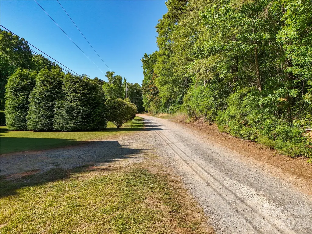 24442 Jd Drive Locust NC 28097