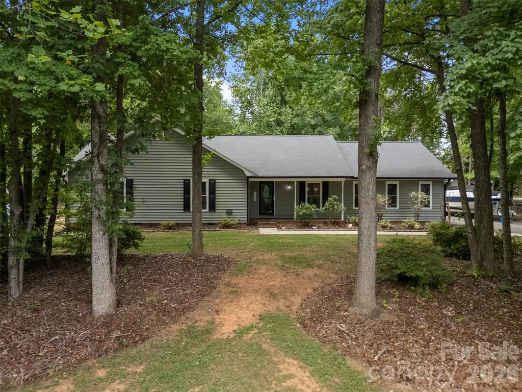 7795 Old Post Road Denver NC 28037