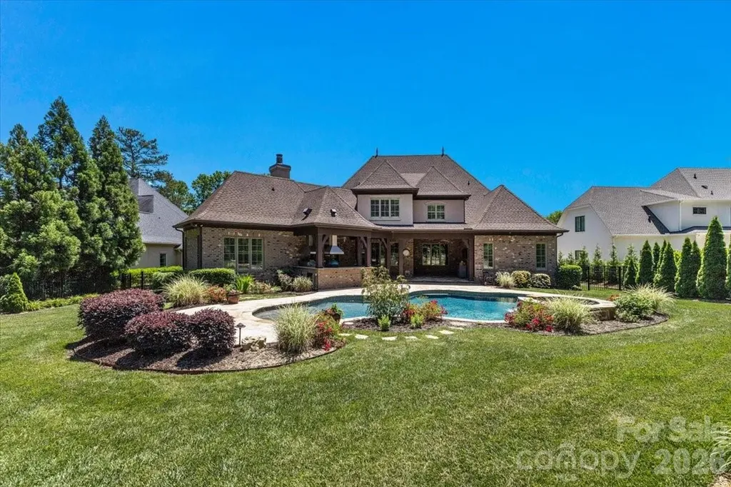 8100 Skye Lochs Drive Waxhaw NC 28173