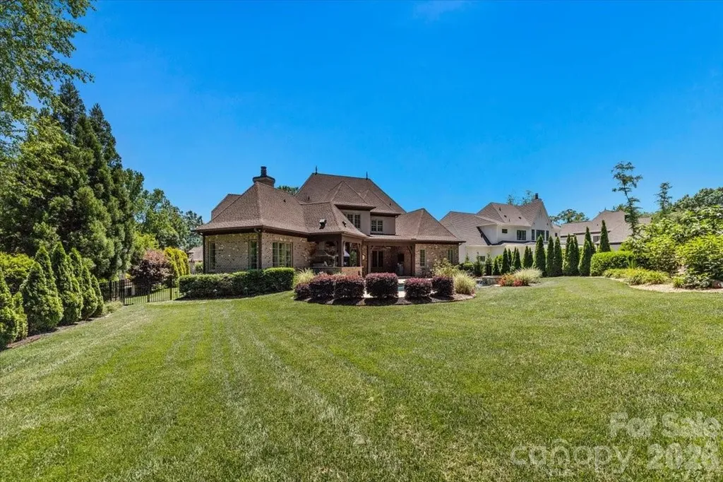 8100 Skye Lochs Drive Waxhaw NC 28173