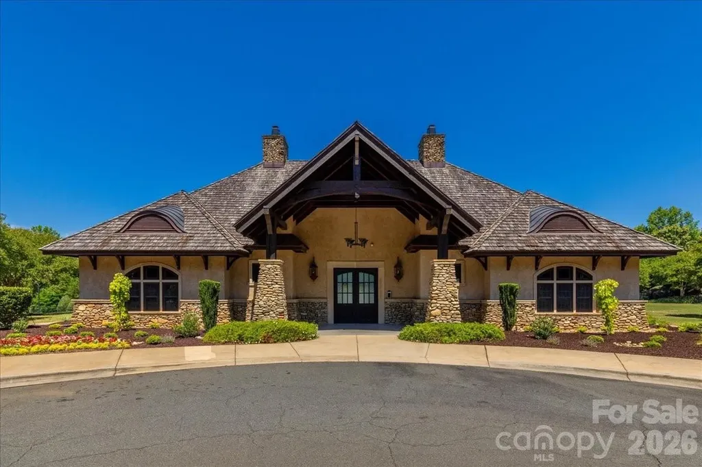 8100 Skye Lochs Drive Waxhaw NC 28173