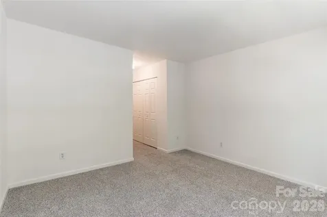 5840 Prescott Court Charlotte NC 28269