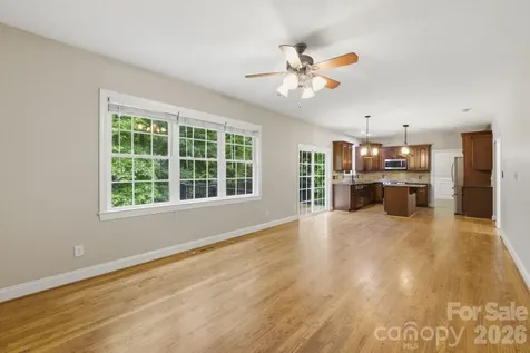 190 Meadow Glen Drive Troutman NC 28166