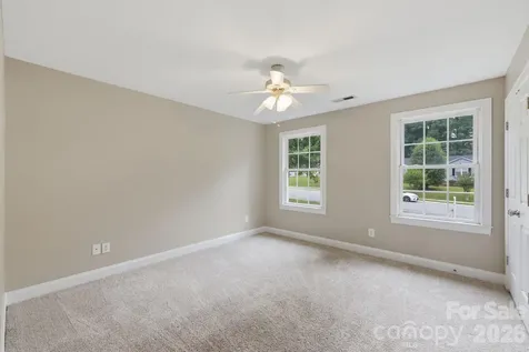 190 Meadow Glen Drive Troutman NC 28166